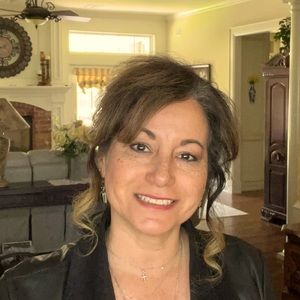 Meet your Posher, Raquel